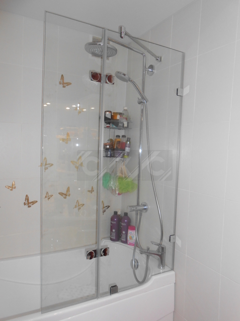 Шторки для ванной из стекла