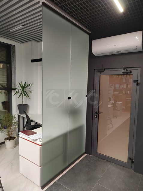 Цельностеклянные перегородки