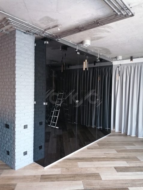 Цельностеклянные перегородки