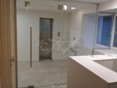 Цельностеклянные перегородки