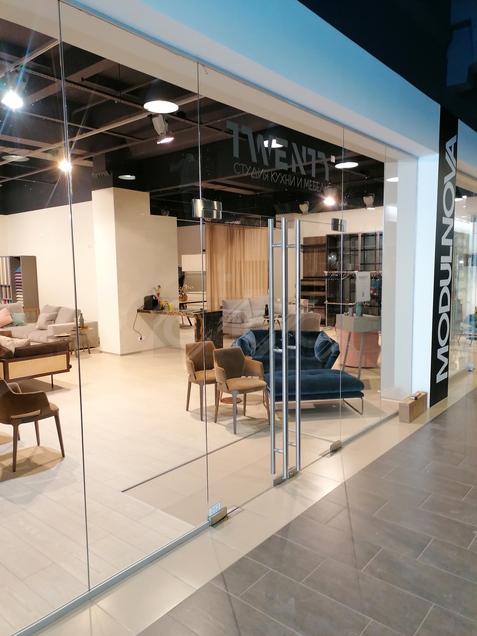 Цельностеклянные перегородки