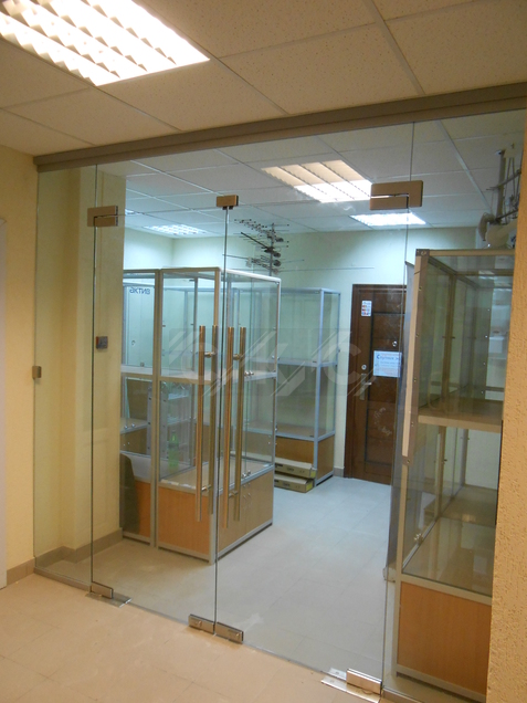 Цельностеклянные перегородки