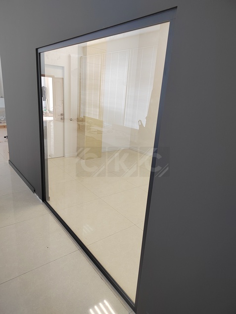 Цельностеклянные перегородки