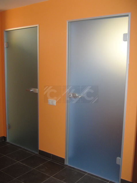 Распашные двери