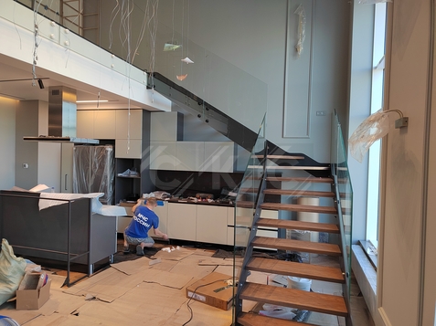 Стеклянные ограждения на точках