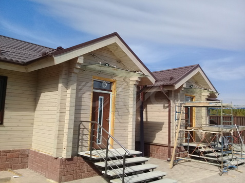 Козырьки на вантовых тягах