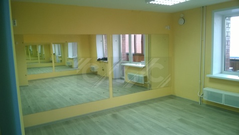 Зеркала на точечных крепежах